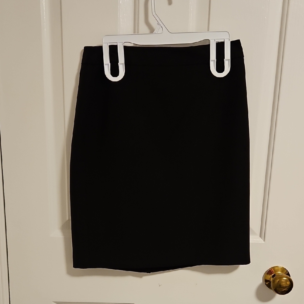 💖  $5 Add To Bundle Suzy Shier Black Mini Pencil Skirt for Work💖